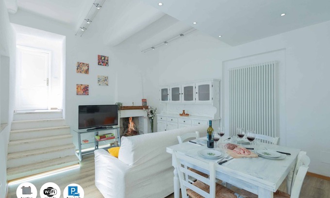 San Lorenzo a Merse Apartamento | Great apartment for Valentine's Day, near petriolo spa