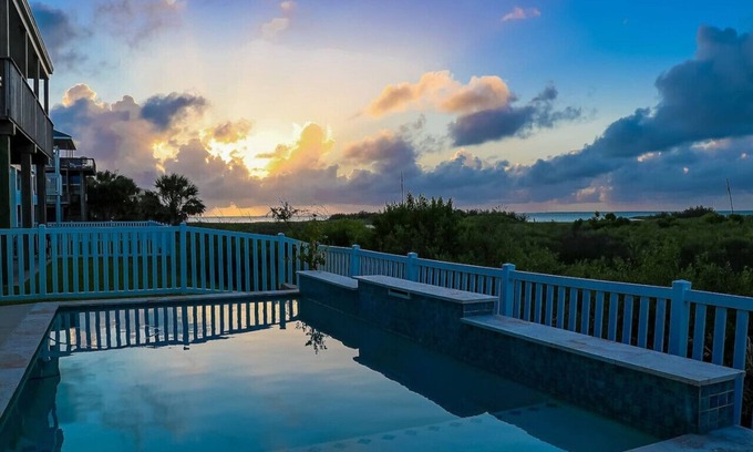 Isla Del Sol Casa | Great bay views and a Private Pool in Isla Del Sol!
