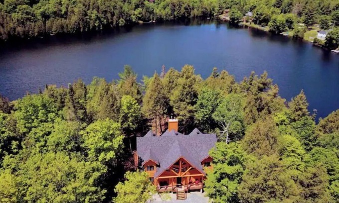 Harrington Cabaña | Great Bear - Lake & Spa