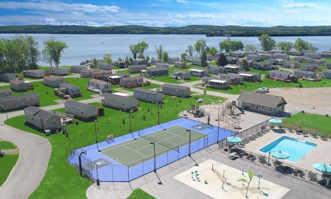 Otonabee-South Monaghan Cabaña | Great Blue Resorts -Bellemere Winds Resort - Rice Lake - Cabaña de 2 dormitorios