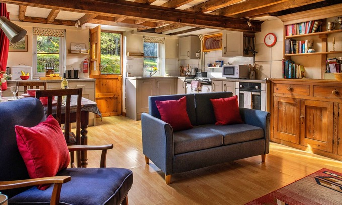 Tirabad Cabaña | Great Cantal Granary
