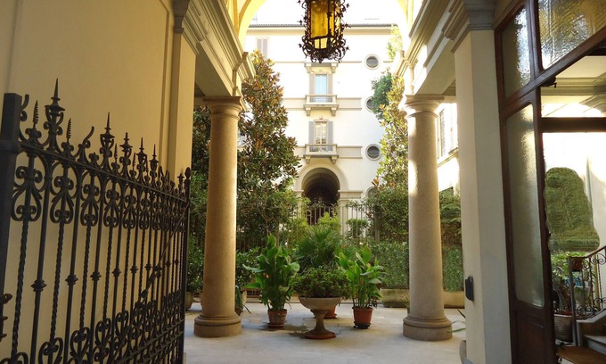 Tricolore Apartamento | ELEGANTE APARTAMENTO EN EL CENTRO DE MILAN, Romántico, Perfectamente Amueblado