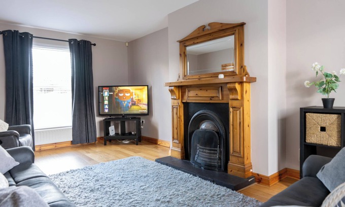 Ballycastle Casa | Great detached home in lovely seaside town. Easy driving to main attractions.