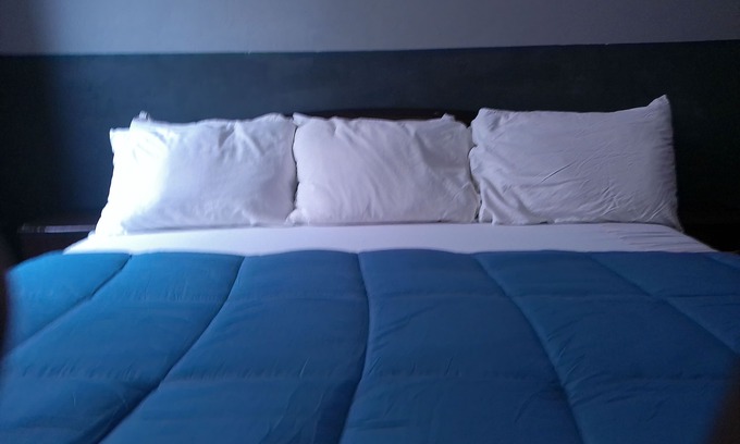 Accra Casa | Great Escape Inn Hotel