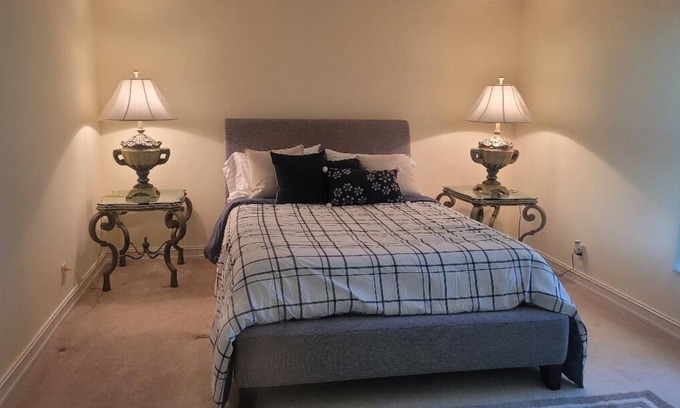 Hunt Club Casa | GREAT FAMILY VACATION HOME FOR LARGE FAMILY