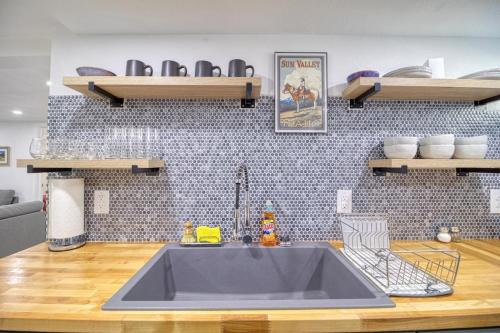 Twin Falls Apartamento | Great Find! Downtown Oasis with Office Setup