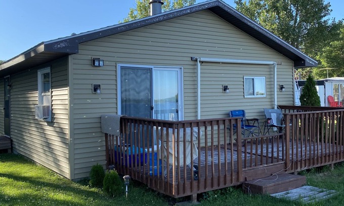 Waubay Cabina | Great Fishing! On Quiet Beautiful Enemy Swim Lake!