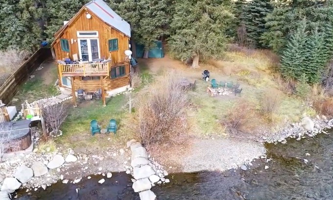 Crested Butte South Casa | Gran lugar de pesca a 7 millas de CB. Cabina privada frente al río que admite perros