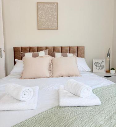 Corby Casa | Great for Contractors Newly refurbed with Parking long stay discounts