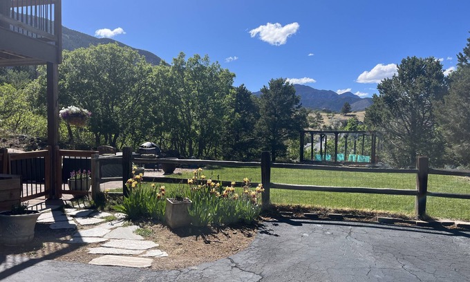 Southwest Colorado Springs Casa | Hermosas vistas a la montaña