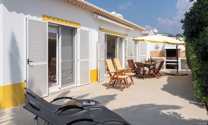 Pedras Pretas Casa | Great for families in Porto Santo - Casa da Graça
