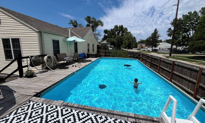Florence Casa | Great for families or corporate travelers.