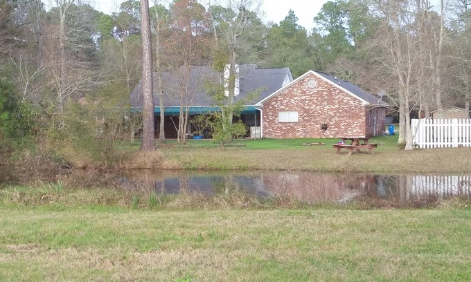 Ocean Springs Casa | Gran propiedad de alquiler de campos de golf en la encantadora ciudad de Ocean Springs MS.
