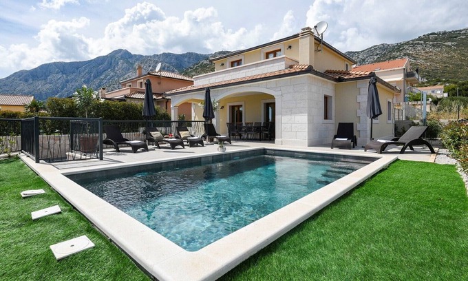 Stankovici Villa | Amazing Villa Perla with pool and panoramic seaview