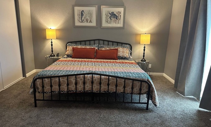 Bullhead City Casa | Great House, 1/2 Mile to River, Rotary Park!
