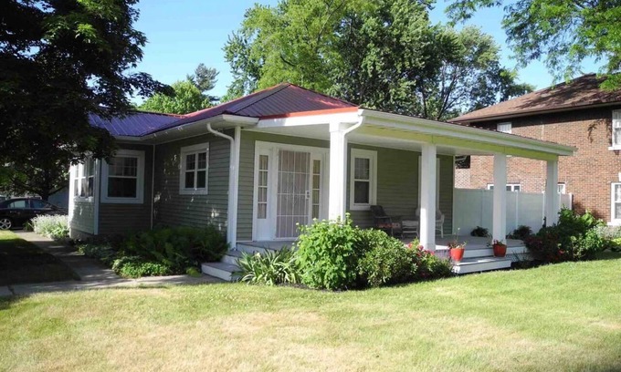 South Bend Casa | Gran casa totalmente amueblada 1. 5 millas de Notre Dame y 1 milla del centro