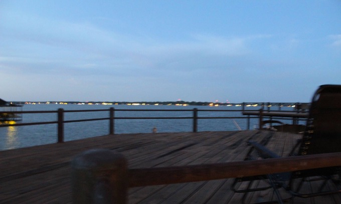 Seven Points Casa | Great House on Lake with Swimming, Fishing and Boating