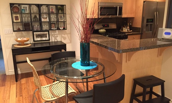 Cottonwood Heights Condominio | Gran ubicación. 15 Min. Cañón de esquí, el centro, el aeropuerto.