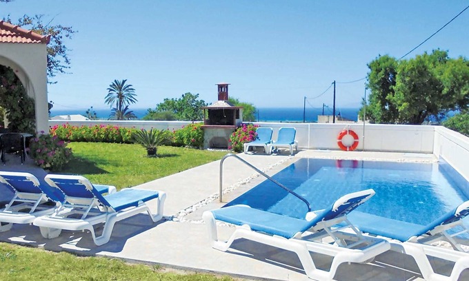 Fanai Villa | Villa luminosa y contemporánea en una excelente ubicación para explorar las calas vírgenes, bahías y lugares de interés de la zona.
