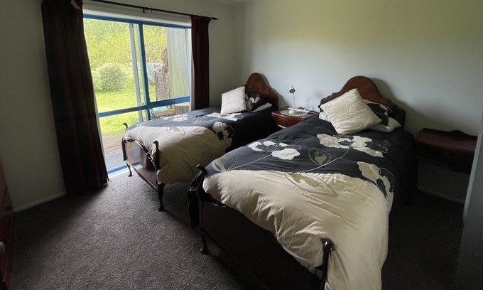 Rotorua Cabaña | great location to mountain bike tracks rural setting