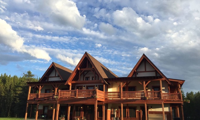 West Glacier Cabina | Great Northern Resort