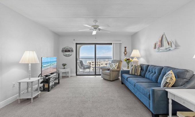 Port Orange Condominio | 🌊Great Ocean Views + Awesome Location-Ocean Terrace Club 706🌊