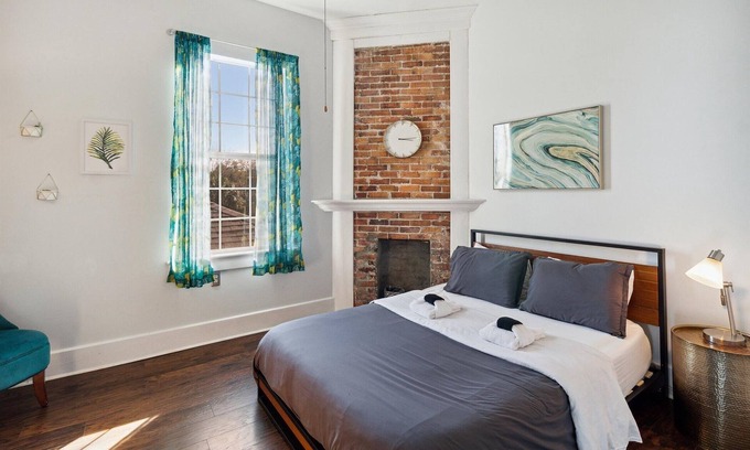 Metropolitan Casa | Great place for birthday weekends & traveling with friends ★ Starland District