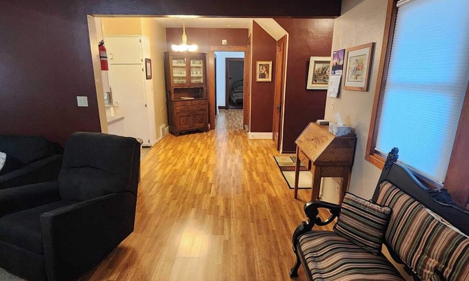 New Hampton Casa | Gran lugar para reunirse con familiares y amigos en New Hampton, IA