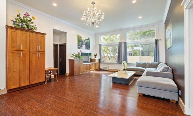 Waimanalo Casa | Great Price! 2600sf 5 bedroom 3 bath Gated New House Steps from Waimanalo Beach