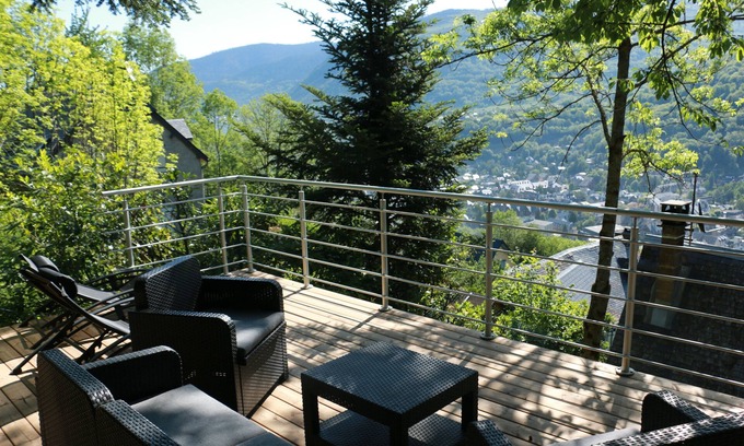 Cadeilhan-Trachere Casa | Un gran granja típica Pirineos amueblado con todas las comodidades modernas