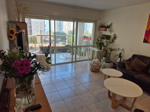 Netanya Apartamento | Great Rental near Poleg Beach