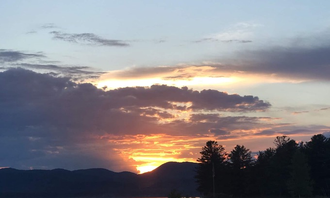 Northville Casa | Great Sacandaga Lake - 5 minute walk to sandy beach