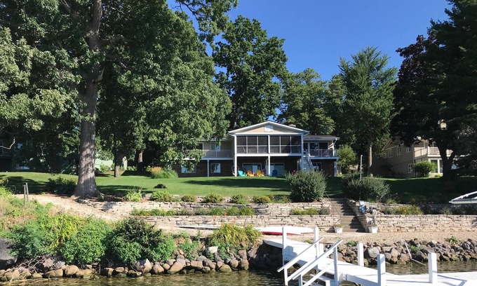 Green Lake Casa | Great Space...Unbeatable Location