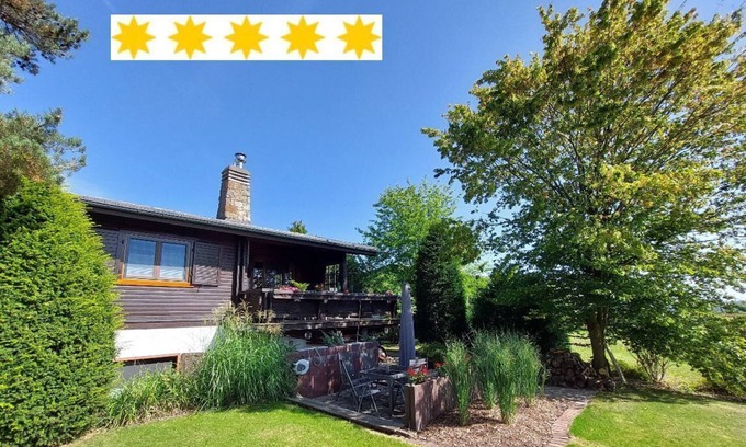 Barbis Chalet De Esquí | Great vacation apartment with fireplace for cozy evenings on the upper floor and sauna