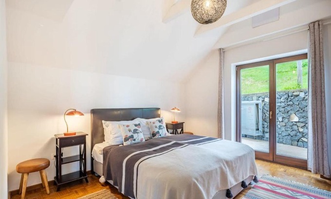 Somloszolos Apartamento | Great vacation house for groups
