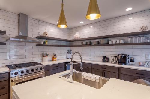 Burns Park Casa | Great Value in A2 close to UofM Private Suite