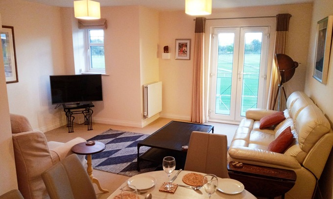 Stratford-upon-Avon Casa | Great View, Parking, Sleeps 6, 3 bedrooms, 4 Beds, Easy walk to town