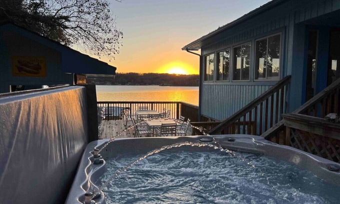 Lake of the Ozarks Casa | Great view, private dock boat/jetski options