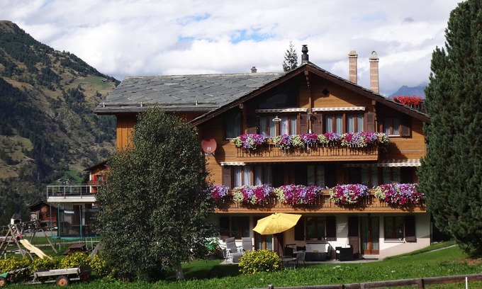 Graechen Chalet De Esquí | Gran vista, ubicación tranquila, cerca del centro, instalaciones para bebés y niños,