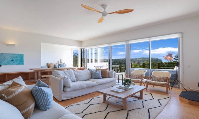 Macmasters Beach Casa | Great views and loads of room for all the family - with a fireplace!