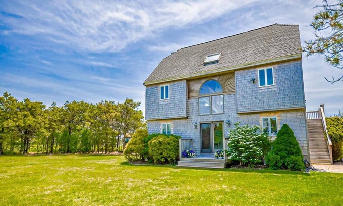 Katama Casa | Great Vineyard getaway!