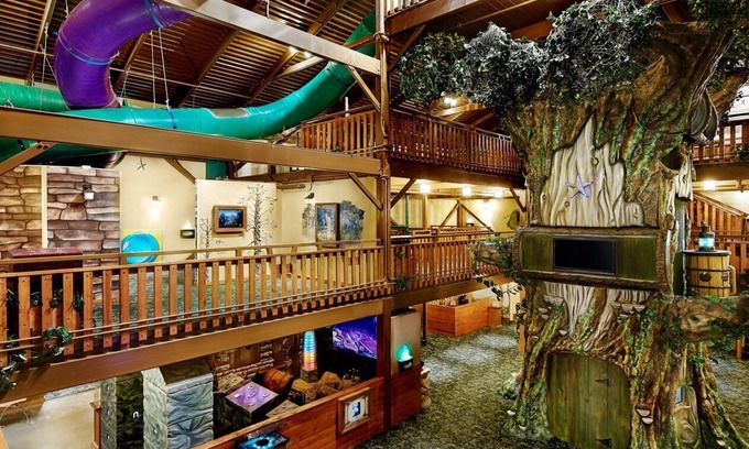 Lake Delton Casa | Great Wolf Lodge Wisconsin Dells - Amazing Resort w/ Indoor Park Fun Included!