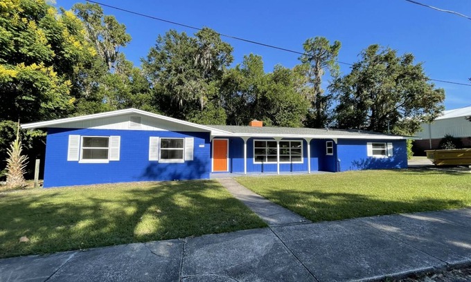 Gainesville Casa | Greater Gator Gainesville - 4/3 steps to UF Campus