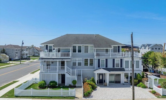 Dennisville Condominio | Greatest location in beautiful Strathmere.The views from the deck are unmatched!