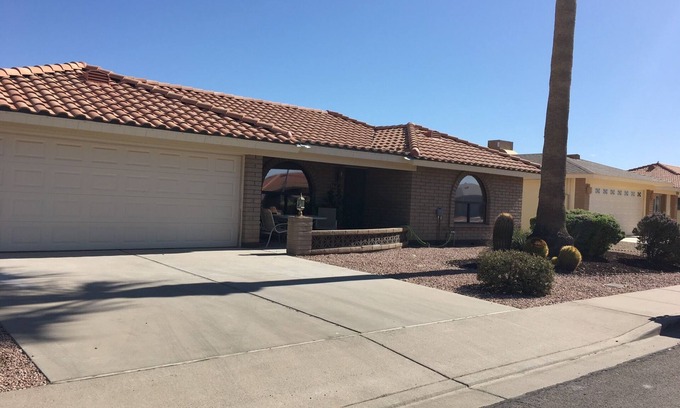 Sunland Village East Casa | Greco-Roman Holiday Home in Golf/Tennis Resort