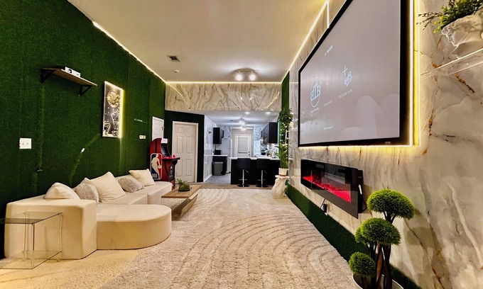 Gulfport Condominio | GreekCinema,Fireplace,Arcade,Museum by Beach LUX