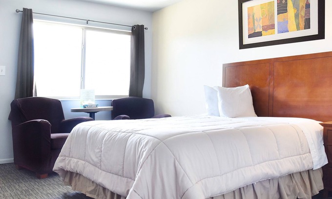 Greeley Hotel | Greeley University Inn