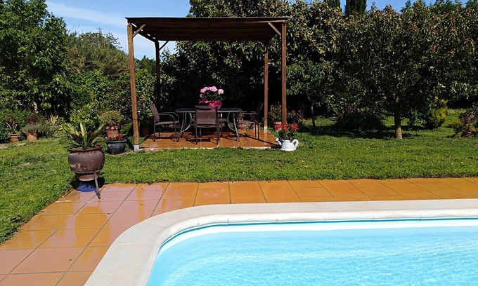 Torroella de Montgri Cabaña | GREEN DESTINATION Alojamiento rural con piscina a 5 km de la playa