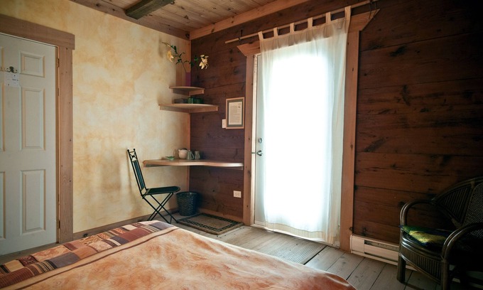 Balmoral Mills Cama Y Desayuno | Green Dragon Organic Farm and B&B