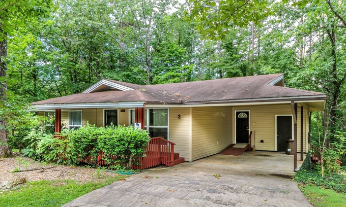 Hot Springs Village Casa | Green Friendly Home With Free Wifi and Energy Saver Features - Unit 0302 by Redawning